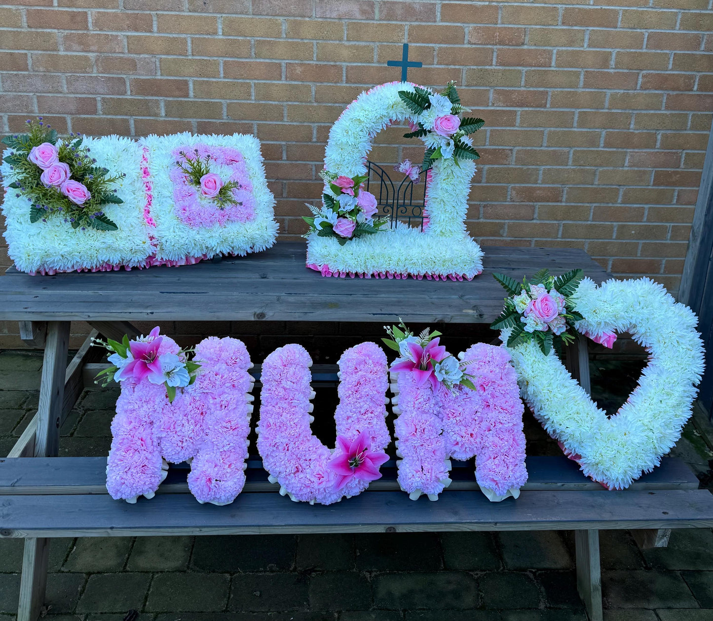 Beautiful open Book Silk Artificial Funeral Flowers Wreath/Memorial/Grave Tributes