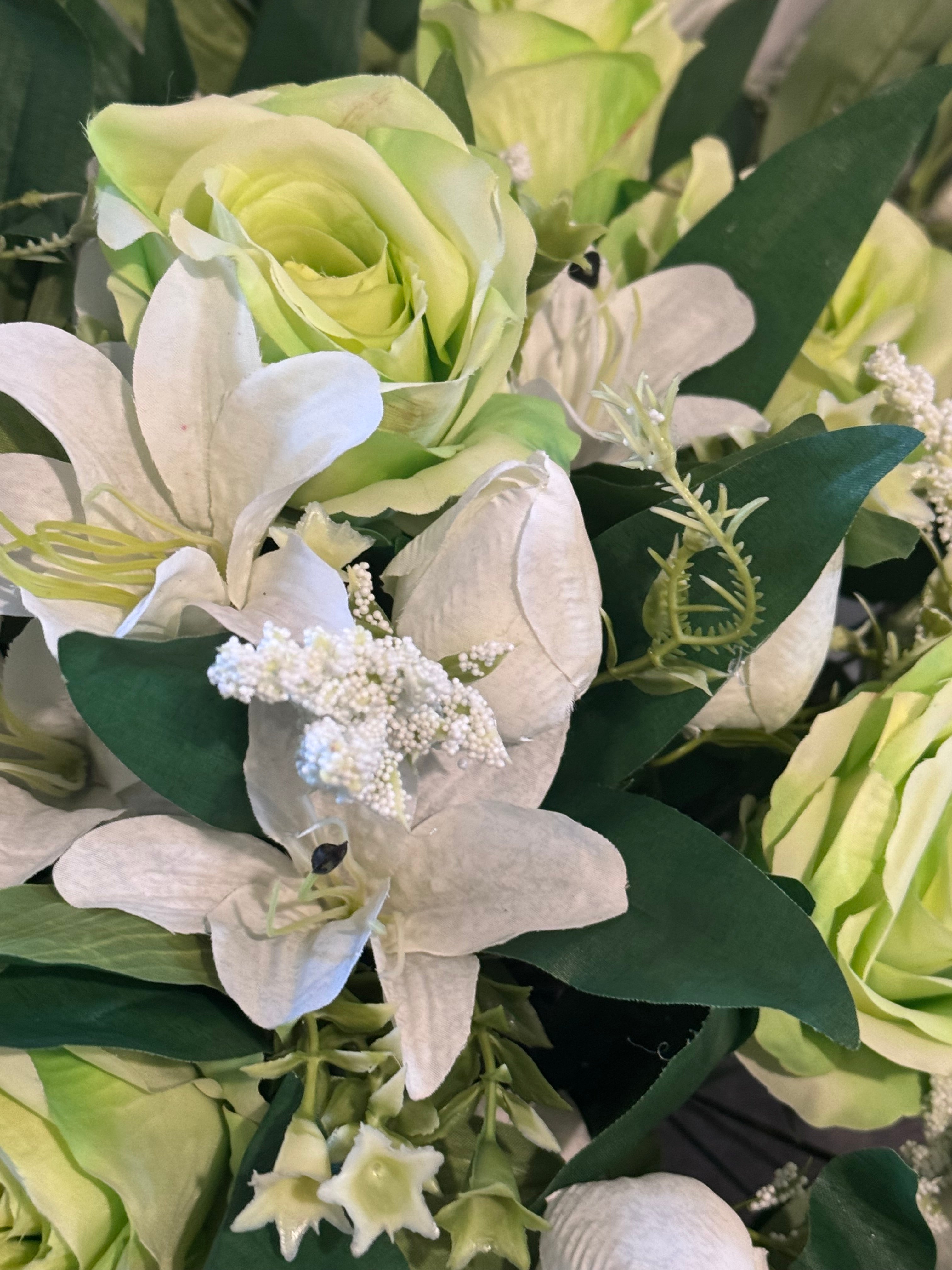 Grave spike bouquet