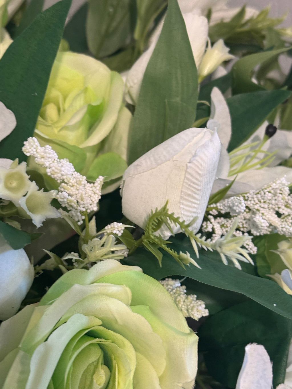 Grave spike bouquet