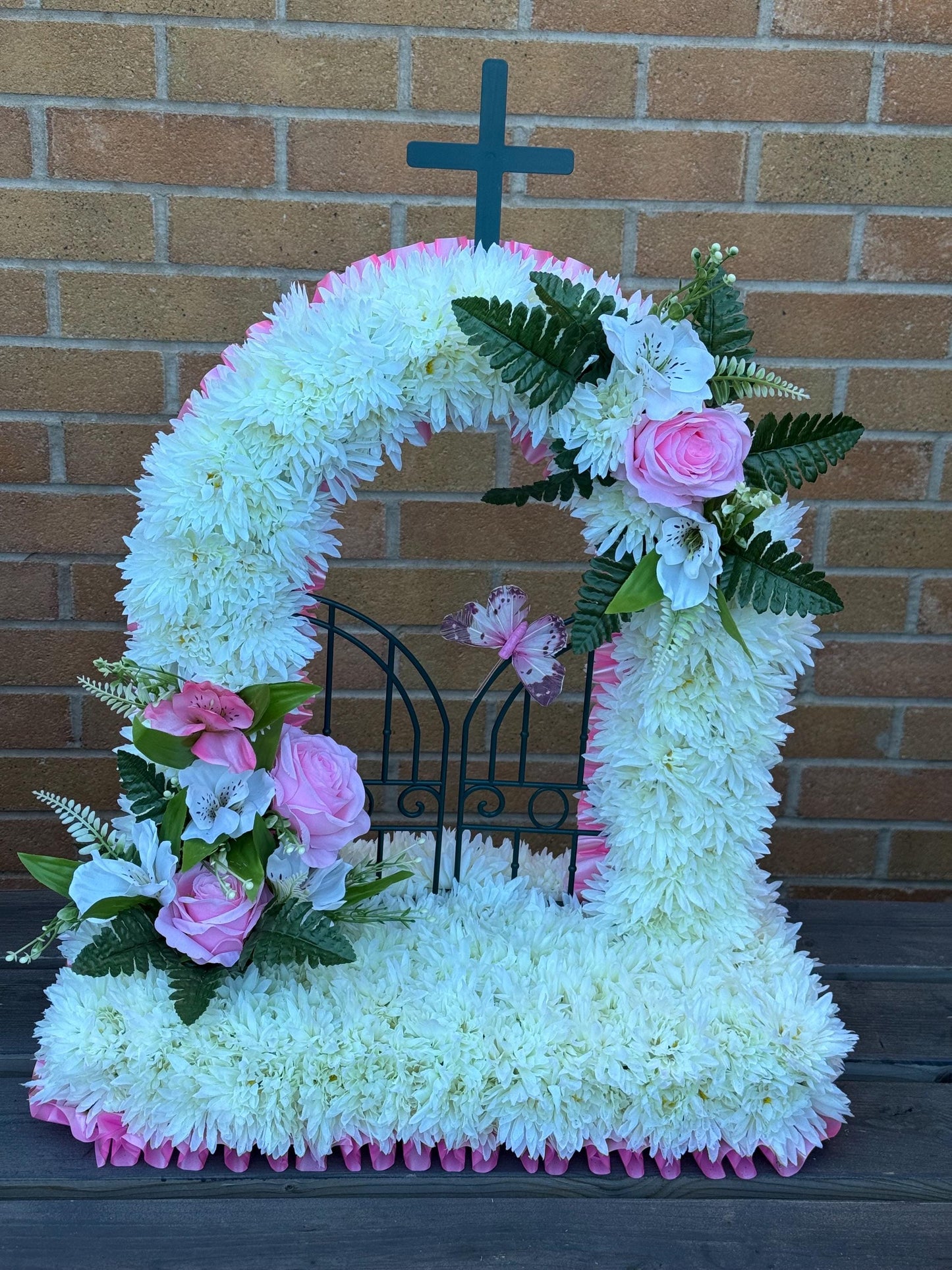 Luxury Gates Of Heaven, Silk Artificial Funeral Flowers Wreath/Memorial/Grave/Tribute