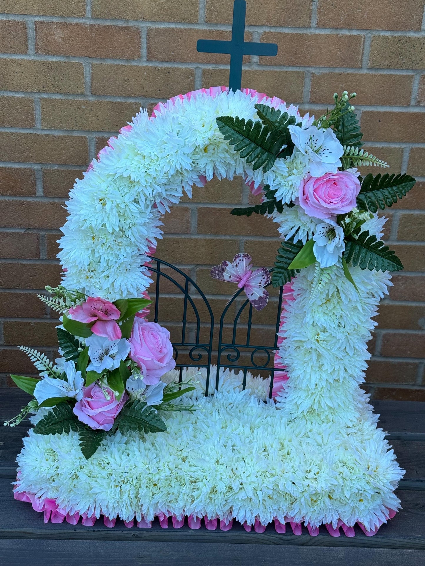 Luxury Gates Of Heaven, Silk Artificial Funeral Flowers Wreath/Memorial/Grave/Tribute