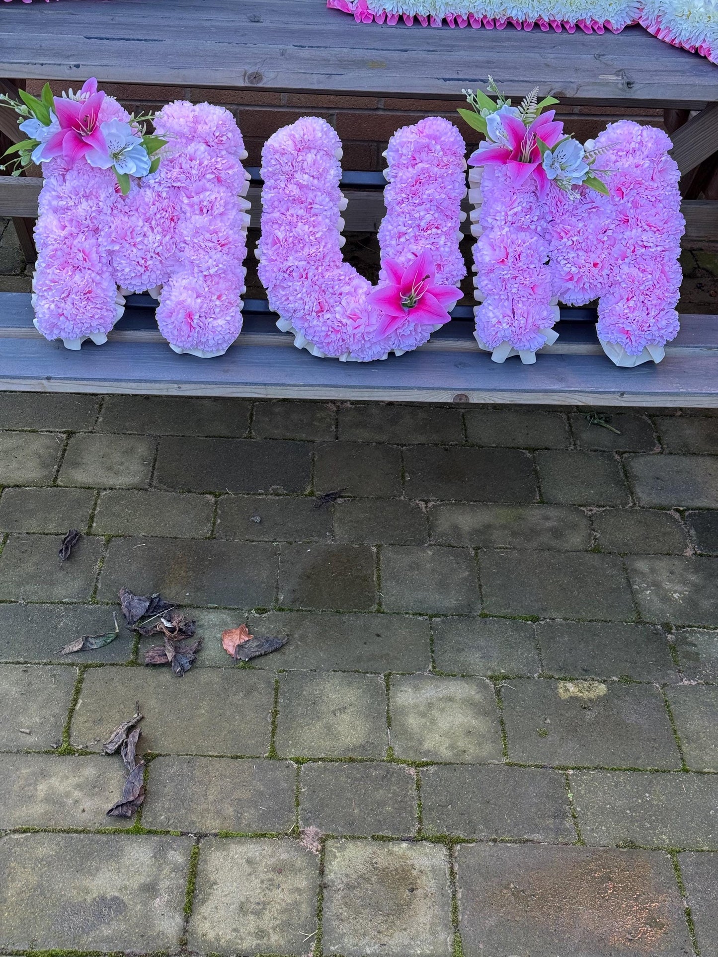 MUM Artificial Funeral Tribute Wreath Silk Grave Memorial Flowers Letters or ANY 3 Letter Name.