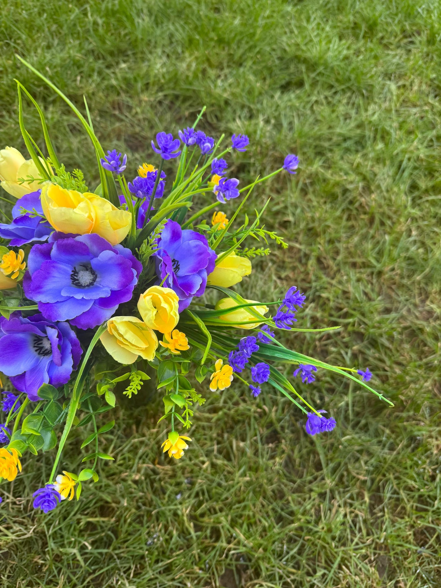 In Loving Memory Artificial Grave Spikes