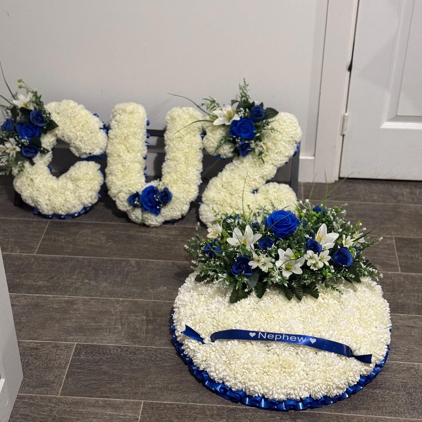 CUZ Artificial Funeral Tribute Wreath Silk Grave Memorial Flowers Letters or ANY 3 Letter Name.