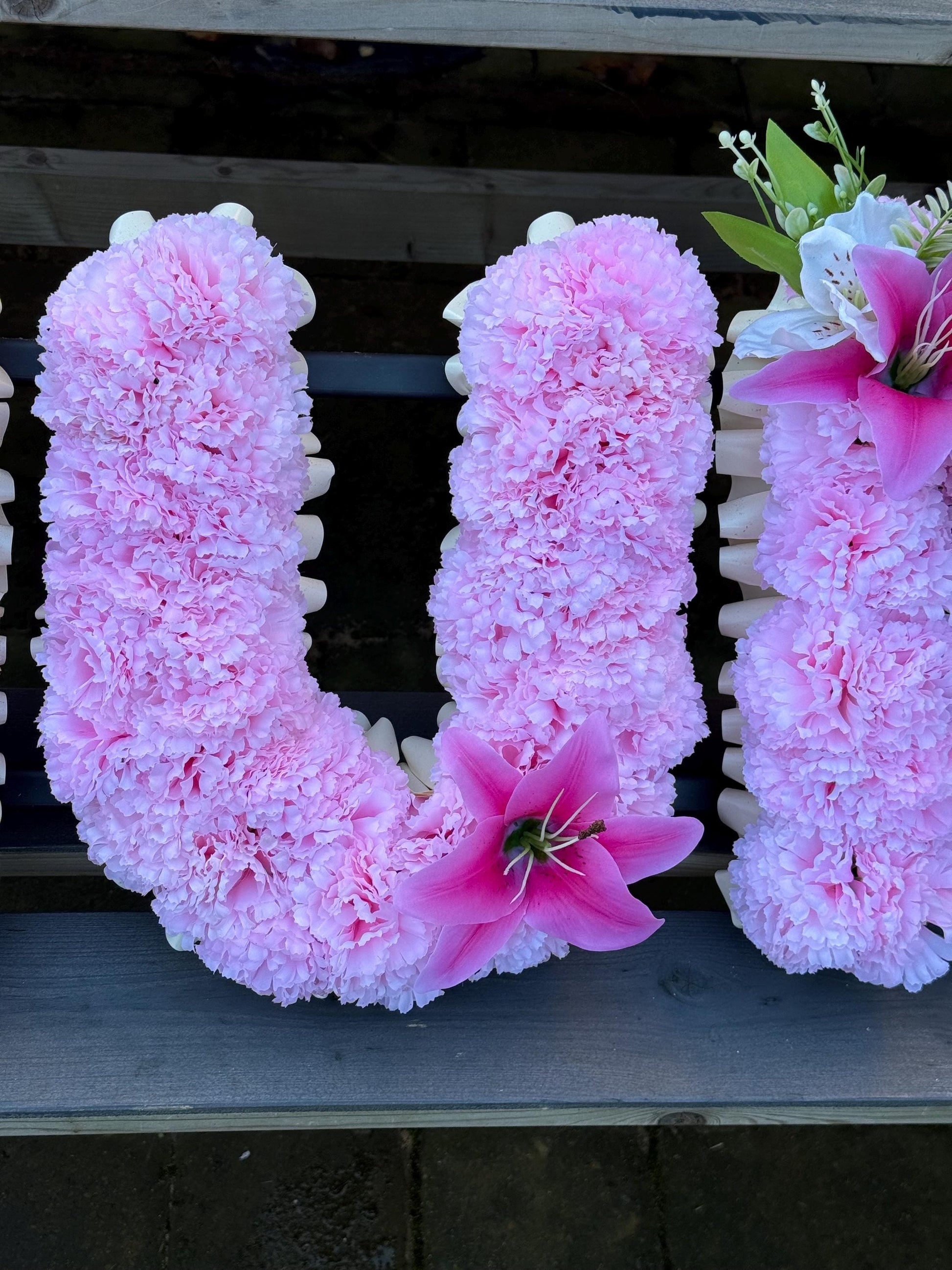 MUM Artificial Funeral Tribute Wreath Silk Grave Memorial Flowers Letters or ANY 3 Letter Name.