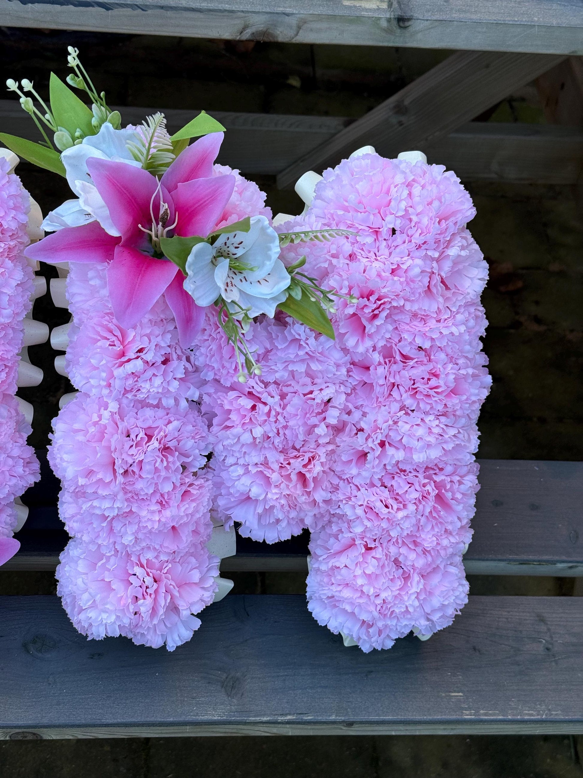 MUM Artificial Funeral Tribute Wreath Silk Grave Memorial Flowers Letters or ANY 3 Letter Name.