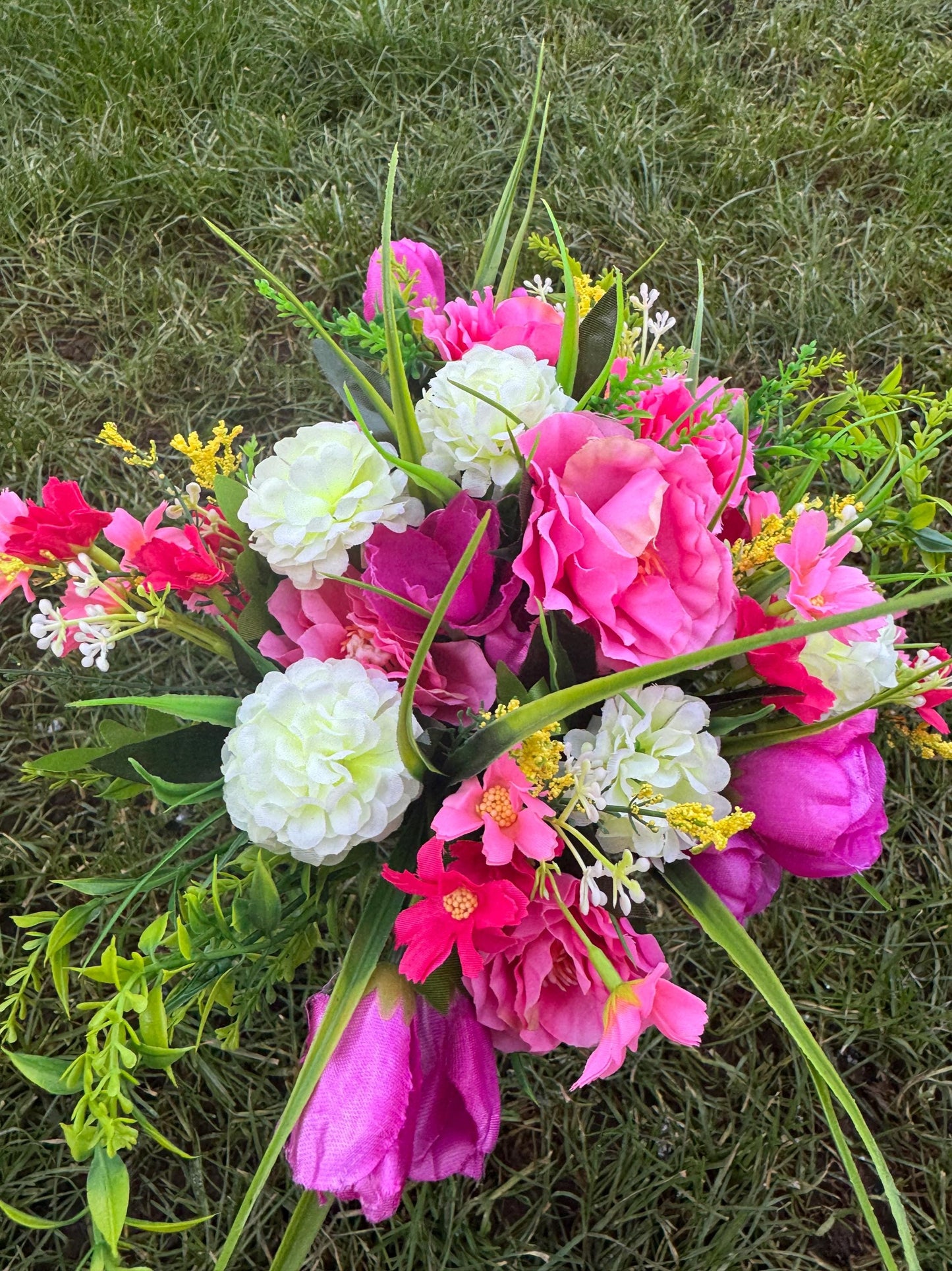 In Loving Memory Artificial Grave Spikes